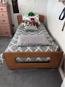 Twin Bed