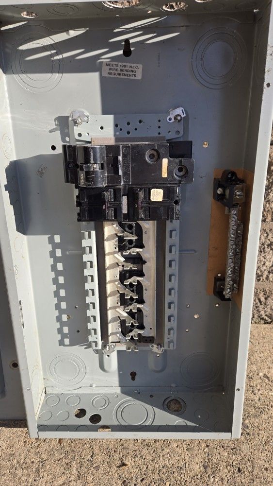 Used 150 Amp 24 Circuit Crouse Hinds Panel