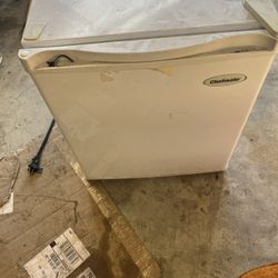 Mini Fridge 