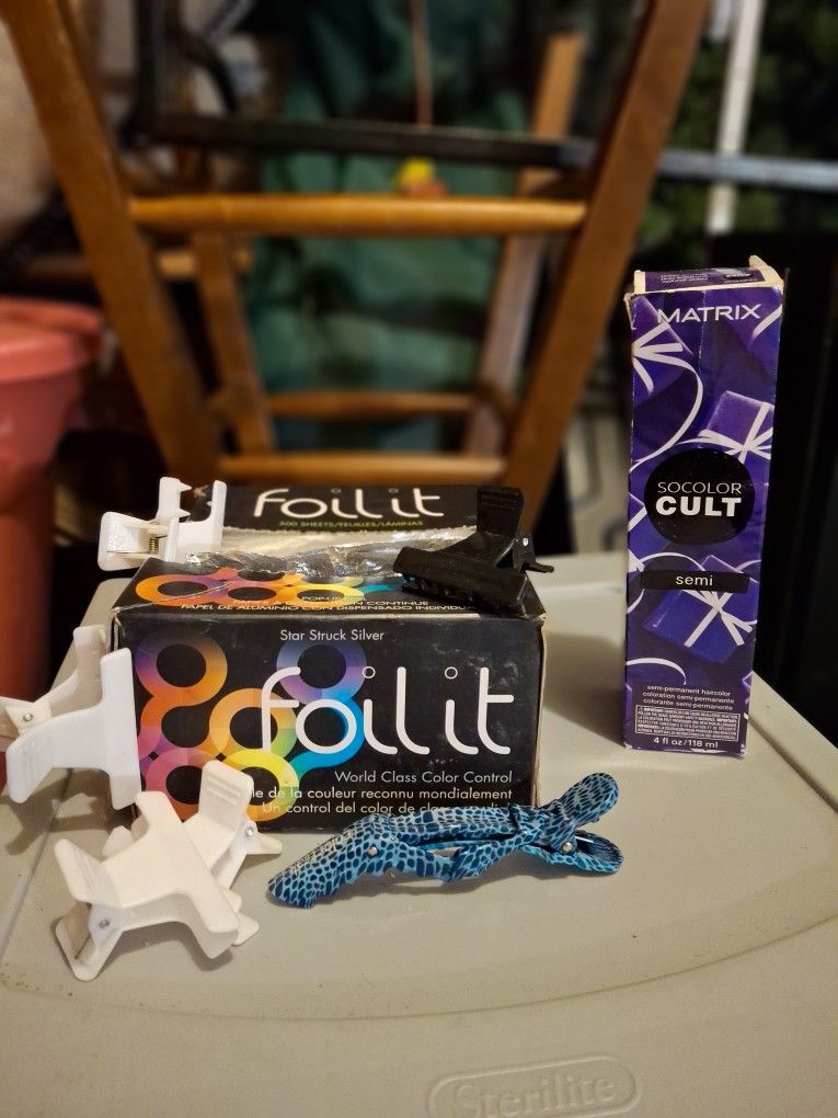 Hair Foil, Clips & Dye Bundle