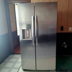 Refrigerator must pickup 