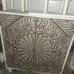 COSIEST BUFFET CABINET & 2 END TABLES/ DRAWERS