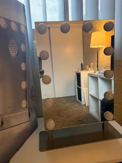 Vanity -  Costco iHome Hollywood Pro Mirror