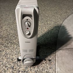 1500-Watt Electric Oil-Filled Radiant Portable Heater - Grey