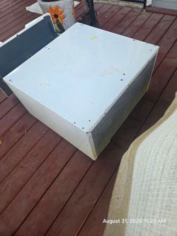 Pedestal