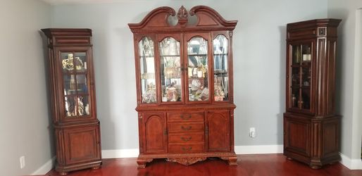 Buffet and Hutch with Corner Pieces
