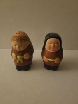 Friar and Nun Salt and Pepper Shaker Set