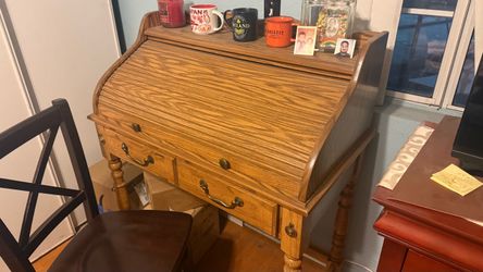 Rolltop desk