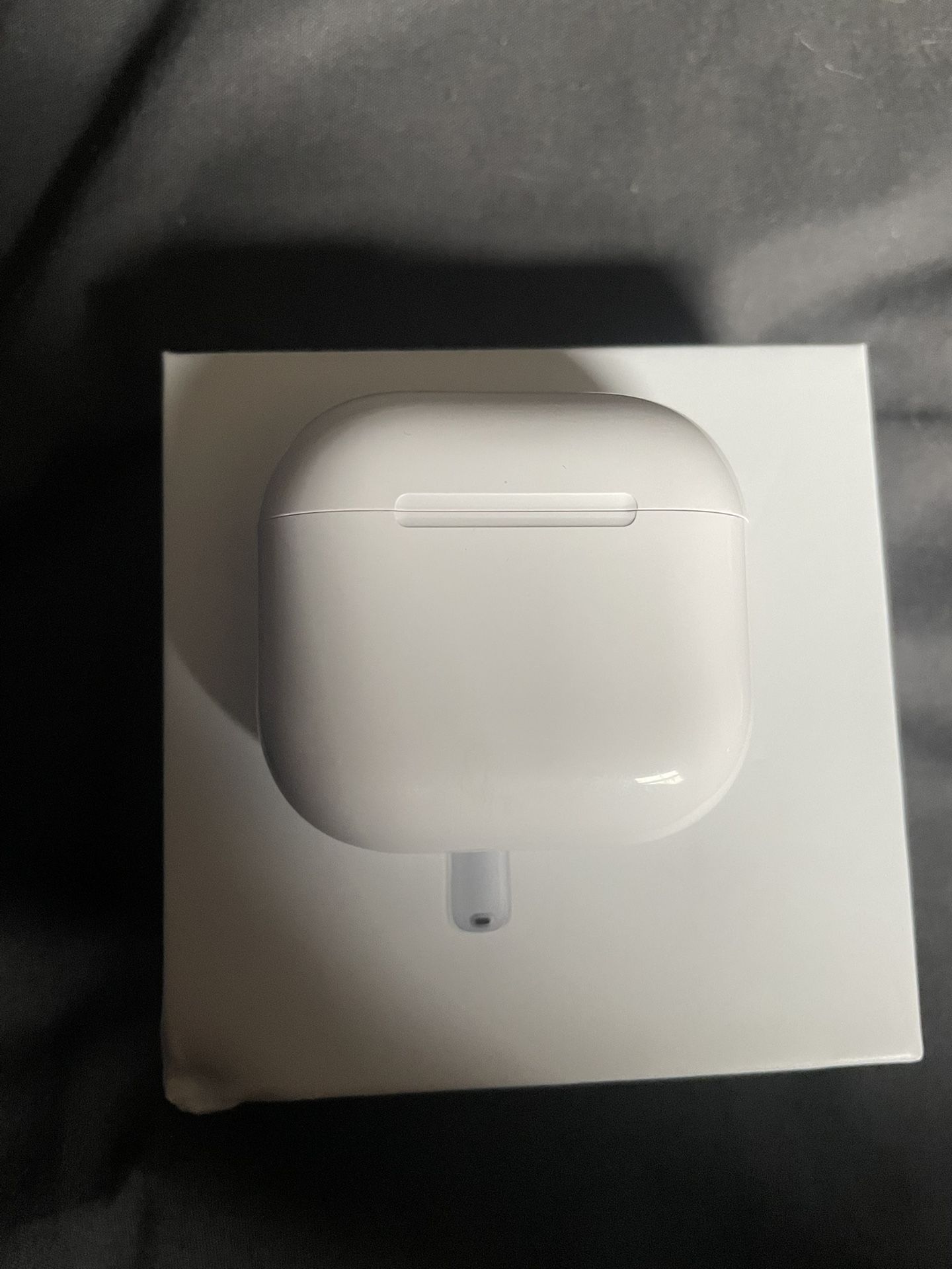AirPod 4 Noise Cancellation