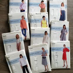 Lot Of 11 Sewing Patterns Simplicity