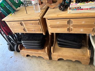 Pair of vintage 1970s Wooden Nightstands with Drawers