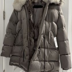 90% Goose Down Coat with Real Silver Fox Fur – Size L – New With Tags
