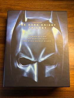 The dark knight trilogy BLU-RAY