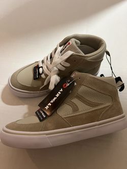 New Air walk Shoes Size 5