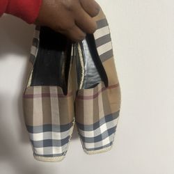 Burberry Flats Size 10 