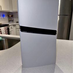 PlayStation 5 Pro (Please Check Description)