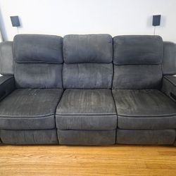 Reclining Couch With Power
