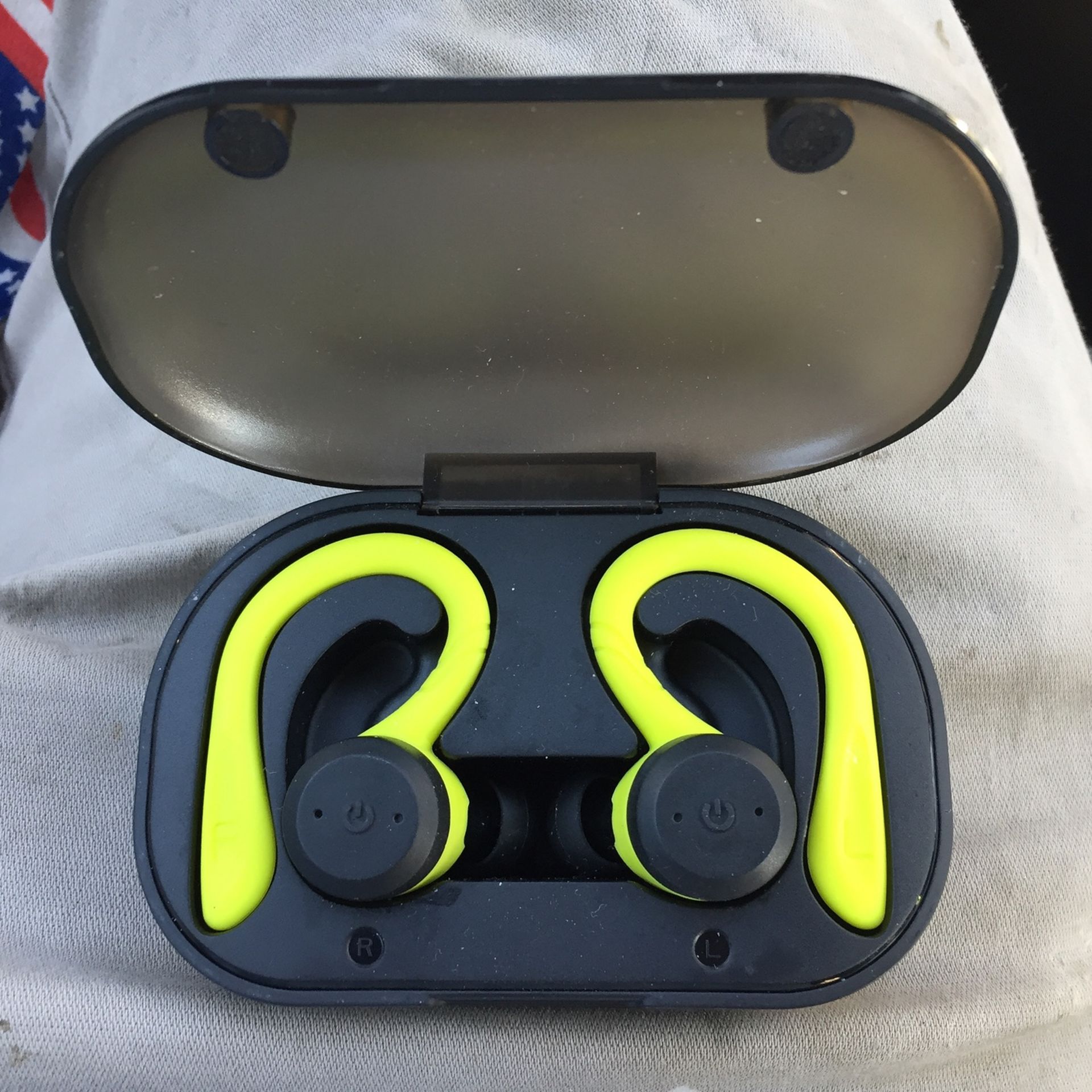 Ilive Headphones