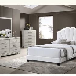 4- Pc Bedroom set Dresser,Mirror  Nightstand (1) Queen size bed frame  Not including Mattress and Box Sp