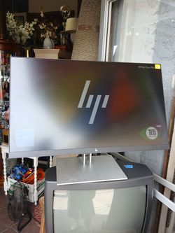 HP EliteDisplay E24 G4 24-inch monitor