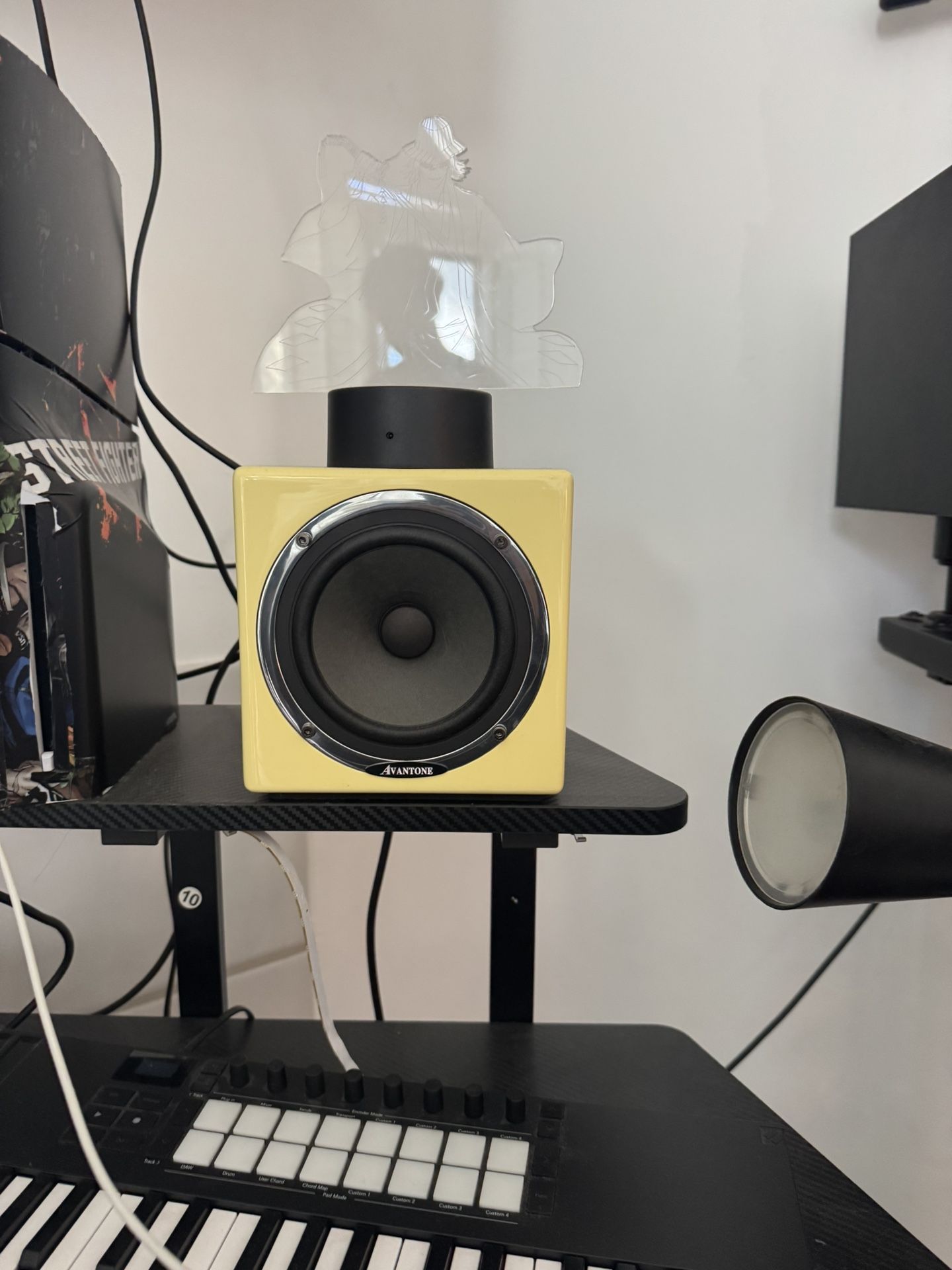 Avantone MixCube Active Studio Monitors – Yellow (Pair)