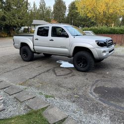Crew Cab Tacoma TRD Sport 