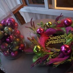 Wreath And ORNAMENTS 