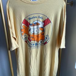 One size vintage Garfield sleep shirt/dress