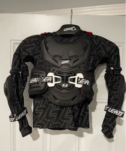 Leatt Body Protector 5.5 Youth. Pacific beach