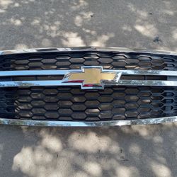 OEM 2015-2019 CHEVY TAHOE GRILLE  May Fit Othe Chevy Model.