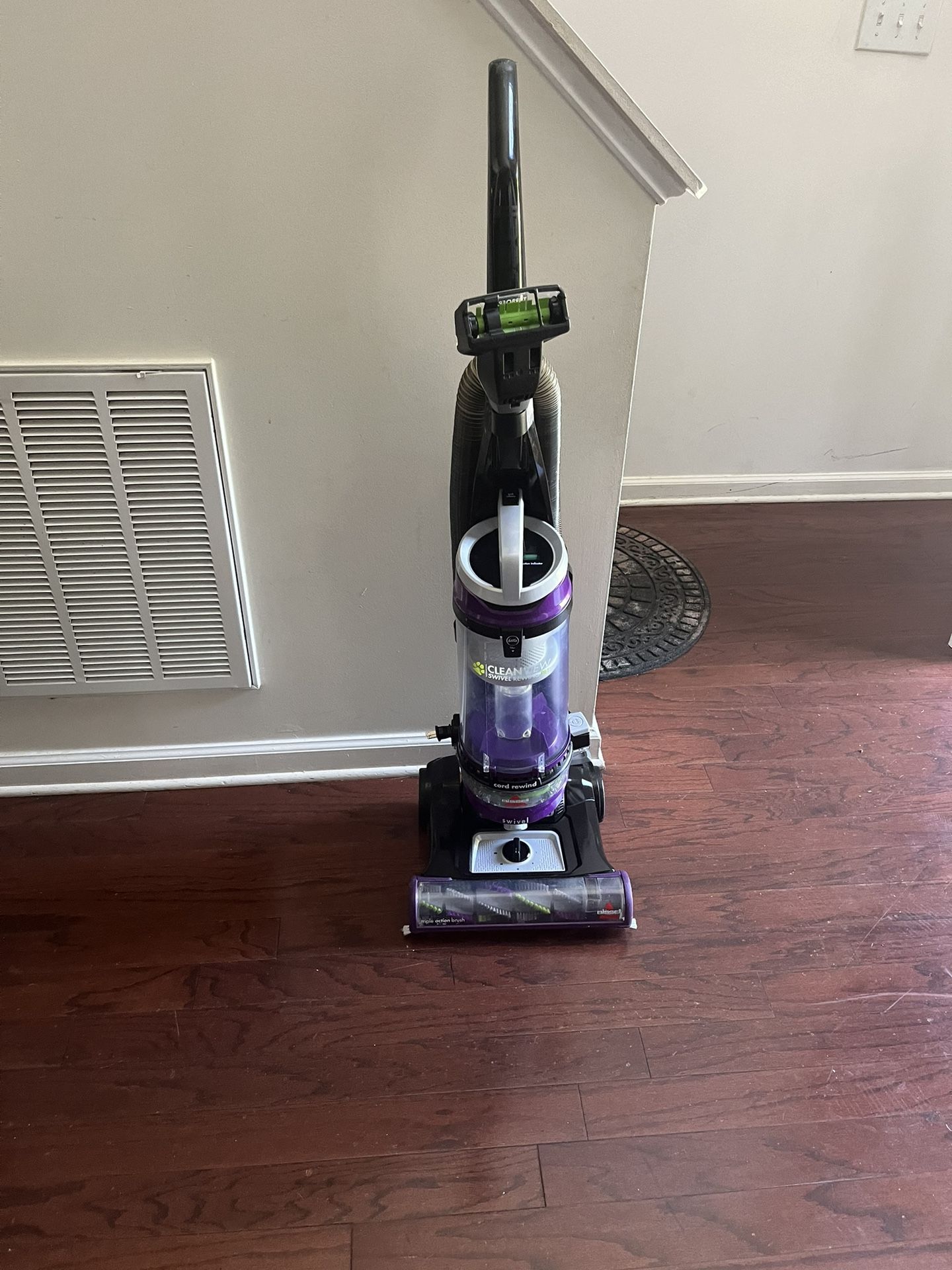 Bissell CleanView Swivel Pet Cordless Vacuum Cleaner 