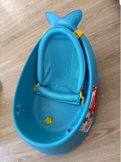 Skip hop baby bathtub