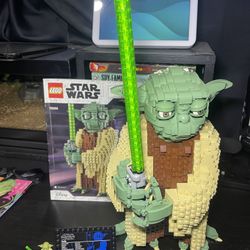 Star Wars LEGO Yoda