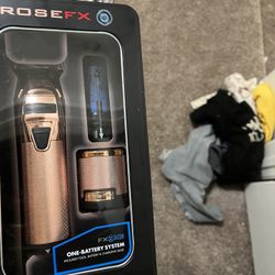 Baby Bliss Trimmer New $120 Rose Gold