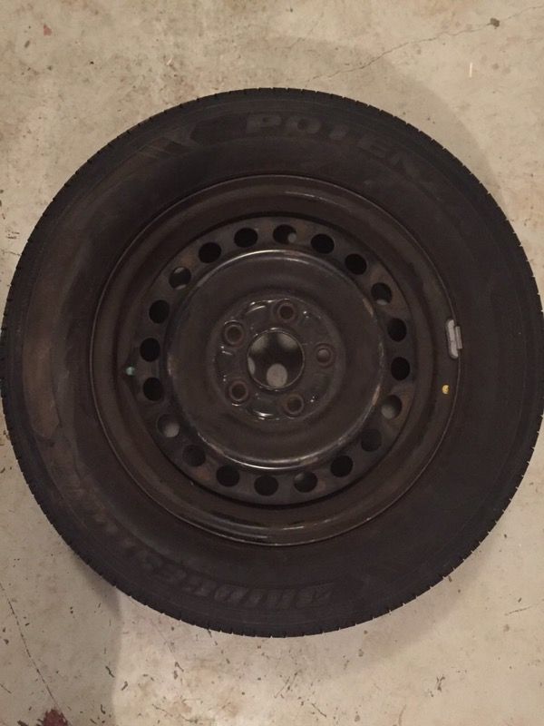 Honda Accord rim and tire