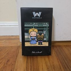 Westworld - Dolores and Arnold Lootcrate Model