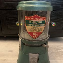 1940s Ammoniated Chlorophyll Gum 5 cent Coin-op machine