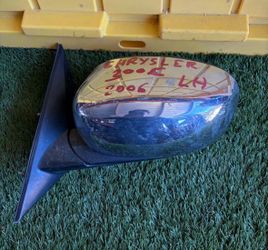 2010 Chrysler 300 LH driver Side Mirror