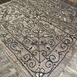 Crinkle Tissue With Bead Work Square Table Runner