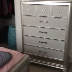 Full 7 Piece Bedroom Set