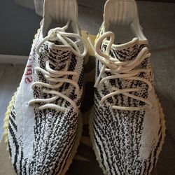 Yeezy Boost 350 Zebra 