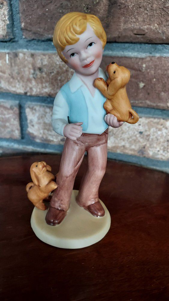 Best Friends Avon Exclusive Boy Dogs Figurine 1981 Bisque 