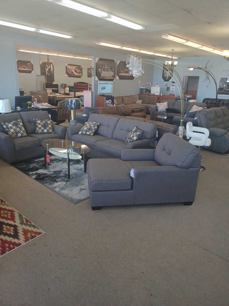 3pc Living Room Set With Chaise