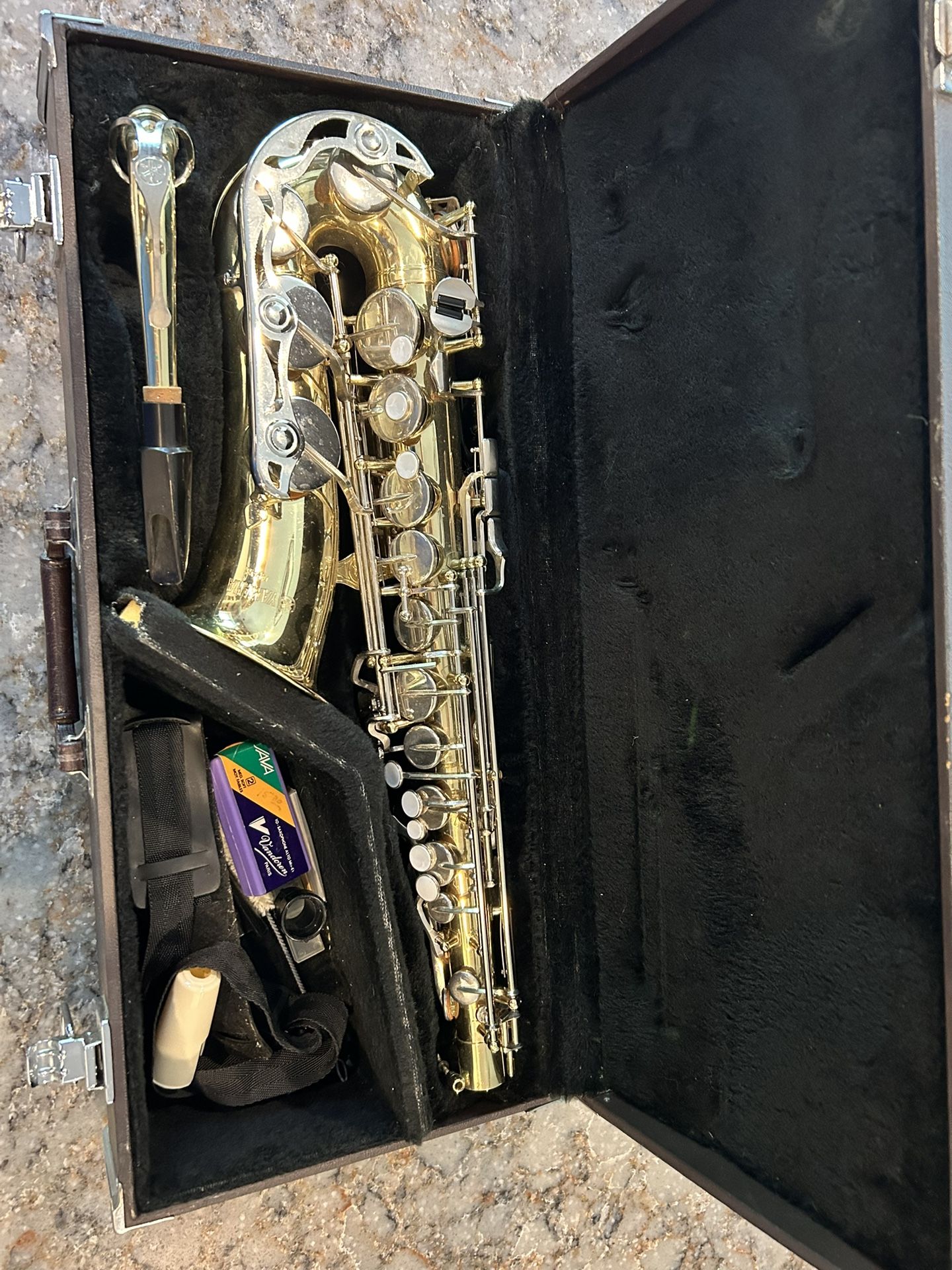 Vintage Yamaha YAS23 Saxophone With Original Case