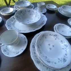 Johann Haviland ‘Blue Garland’ Fine China
