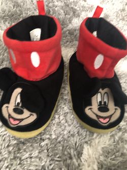 Mickey Mouse slippers. Size 5/6