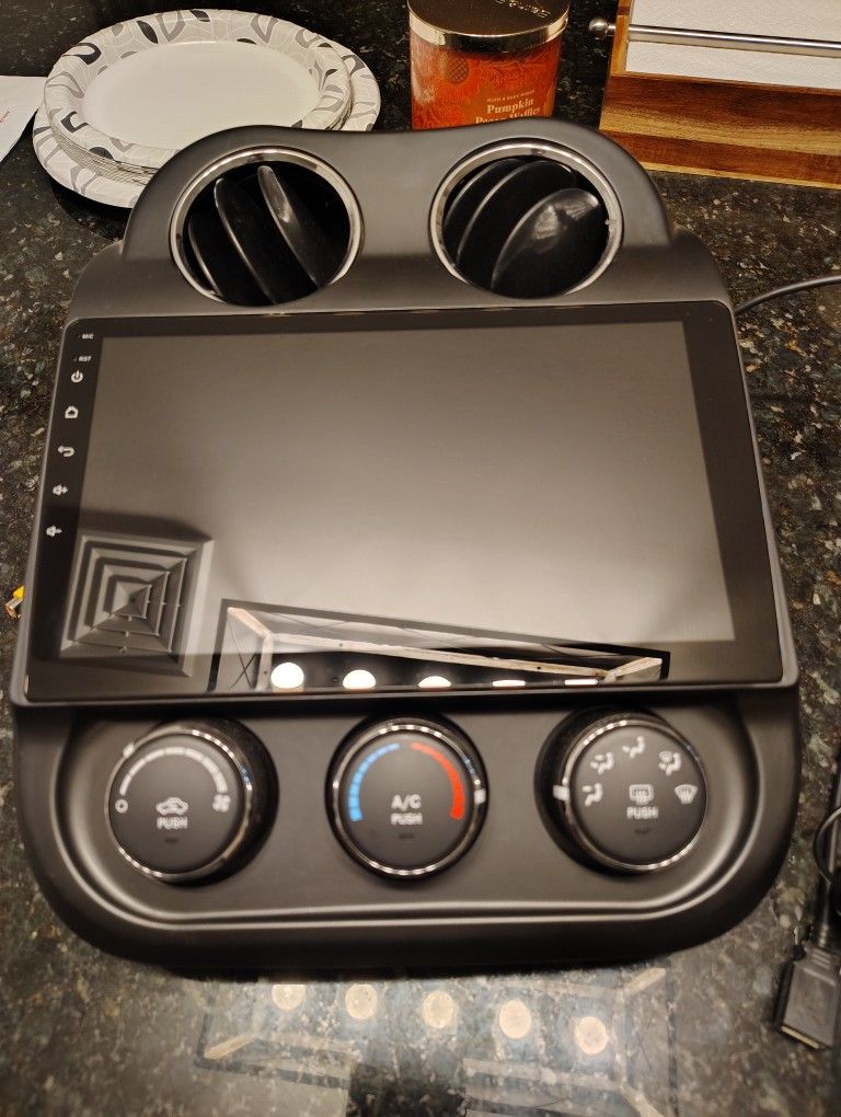 2011-2017 Jeep Patriot Radio