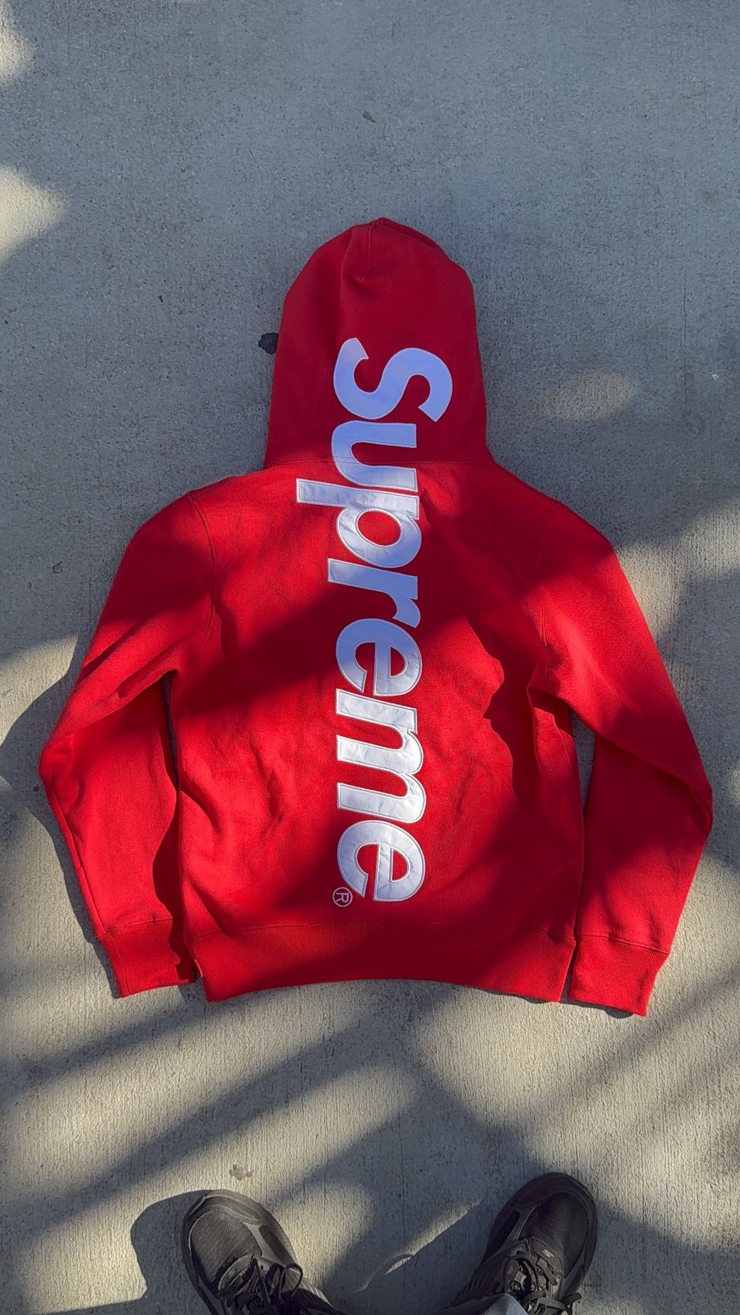 Supreme Sweater