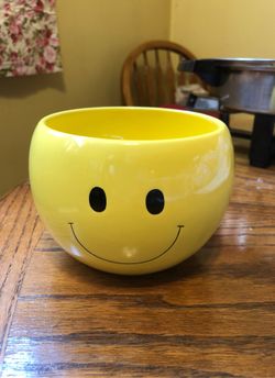 Vintage retro burton+ burton smiley face emoji container bowl planter