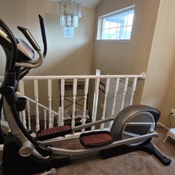 Pro Form Smart Strider 935 Elliptical for Sale in Vancouver WA OfferUp